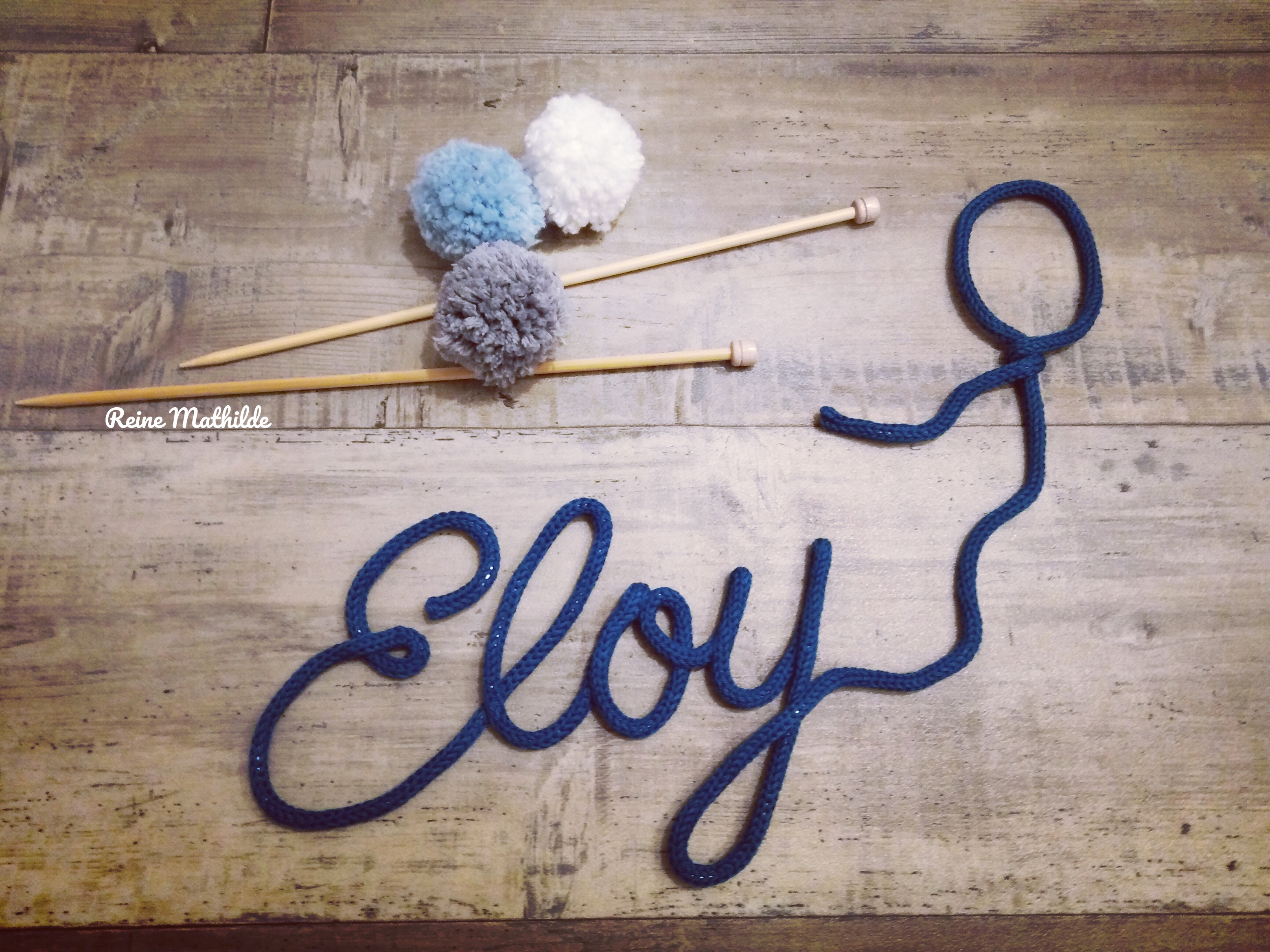 Prénom Eloy au tricotin