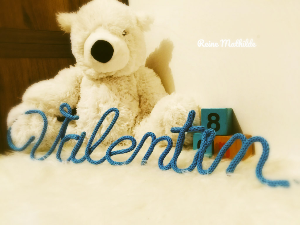 Prénom Valentin au tricotin