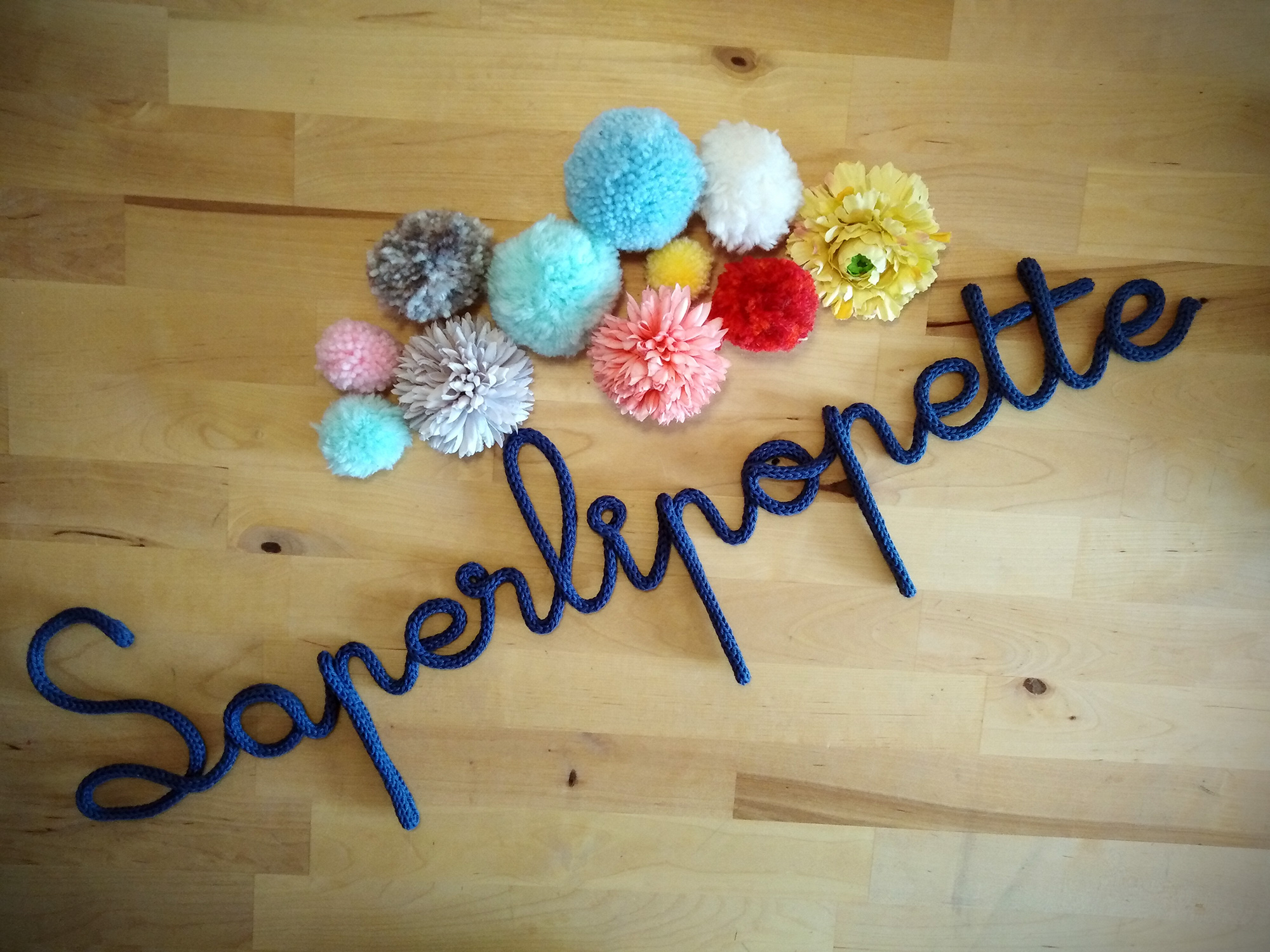 Saperlipopette en tricotin