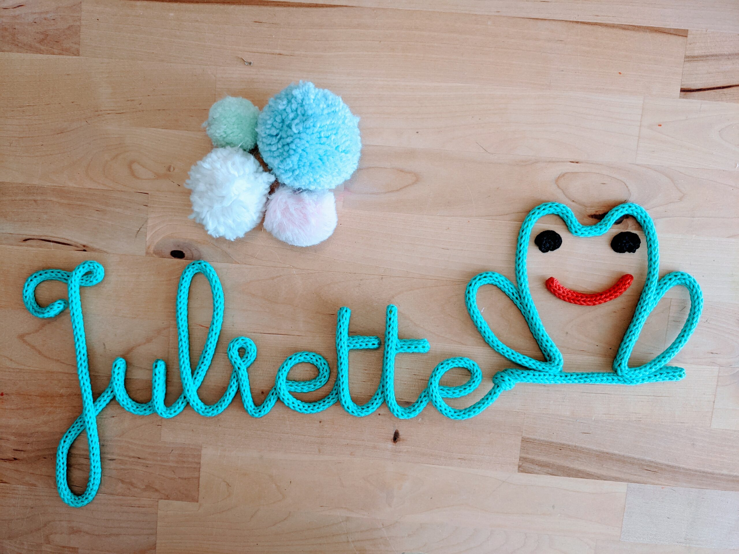 Grenouille en tricotin